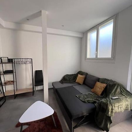 Appartement Idealement Situe Монтро-фот-Йон Екстер'єр фото
